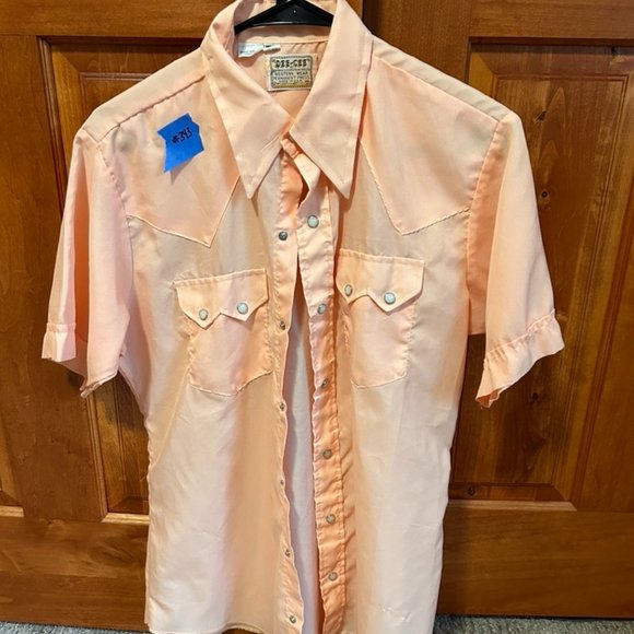 Dee Cee peach shirt - Picture 1 of 2